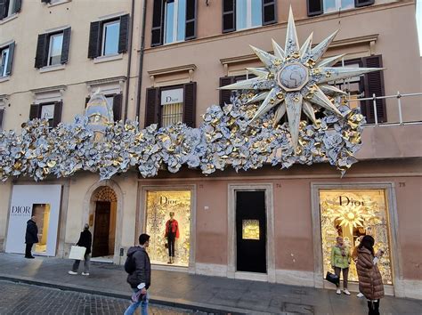 albero christian dior|dior piazza di spagna.